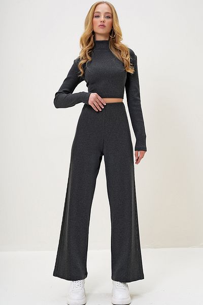Trend Alaçatı Stili Women Anthracite Stand Collar Camisole Crop Blouse and Pants Suit Alc-X13058