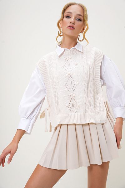 Trend Alaçatı Stili Women's Ecru Crew Neck Side Tie Knitwear Sweater Alc-X12978