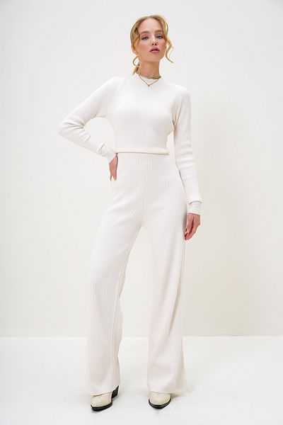 Trend Alaçatı Stili Women's Ecru Crew Neck Knitwear Crop Blouse and Palazzo Trousers Set Alc-X12995