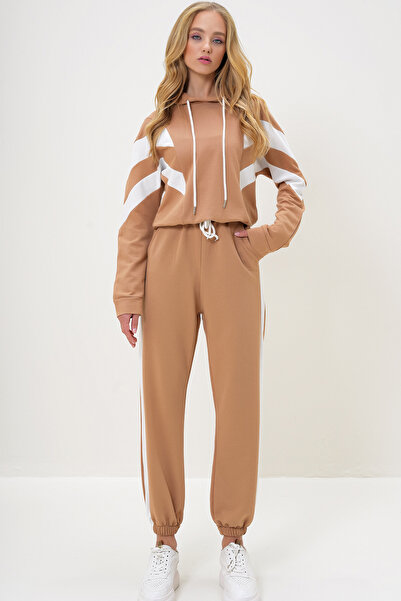 Trend Alaçatı Stili Kadın Bisküvi Kapüşonlu    Sweatshırt Ve Paçası Lastikli Eşofman Takımı ALC-X13094