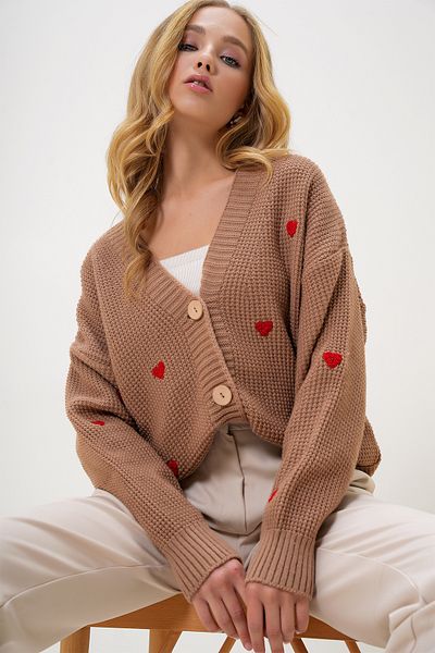 Trend Alaçatı Stili Dámská sušenka s výstřihem do V srdce vyšívaný úplet Cardigan Alc-X12982