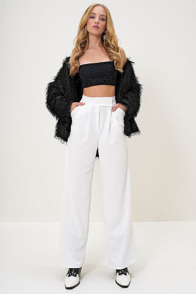 Trend Alaçatı Stili Weiße Palazzo-Hose mit hoher Taille und zwei Taschen – plissiert und Klettverschluss ALC-X10753