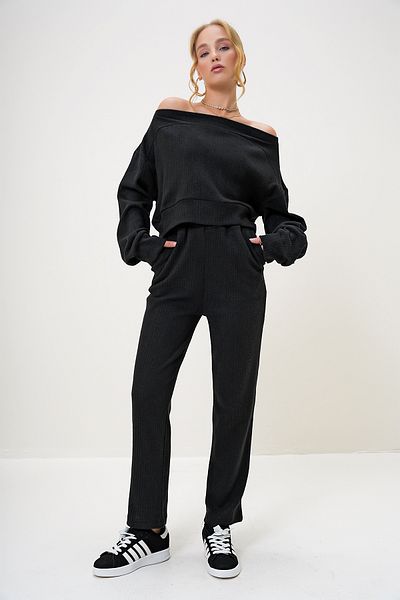 Trend Alaçatı Stili Női fekete interlock szövet Madonna gallér Crop izzadság és elasztikus szárú nadrág szett ALC-X13075