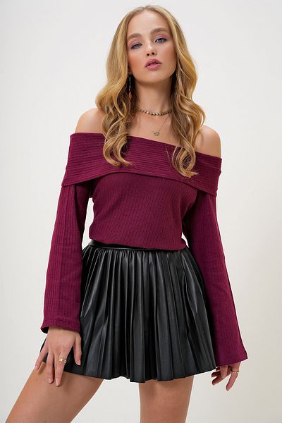 Trend Alaçatı Stili Women's Burgundy Madonna Collar Interlock Fabric Blouse Alc-X13117