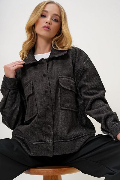 Trend Alaçatı Stili Women's Black Lined Double Pocket Stamp Jacket Alc-X13269