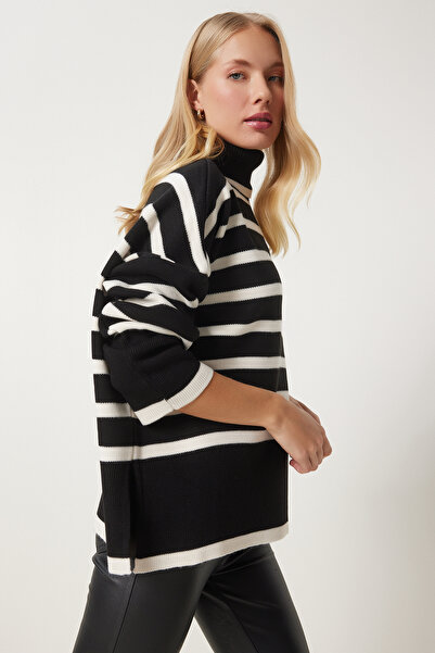 Happiness İstanbul Pulover de damă negru cu dungi ecru supradimensionat BV00122