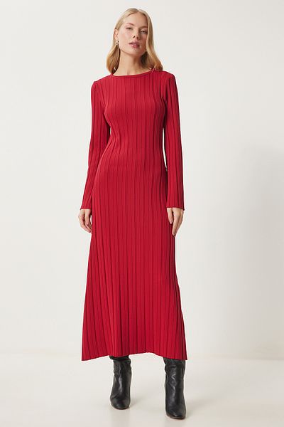 Happiness İstanbul Rotes, geripptes, langes Strickkleid mit Gürtel für Damen Kİ00108