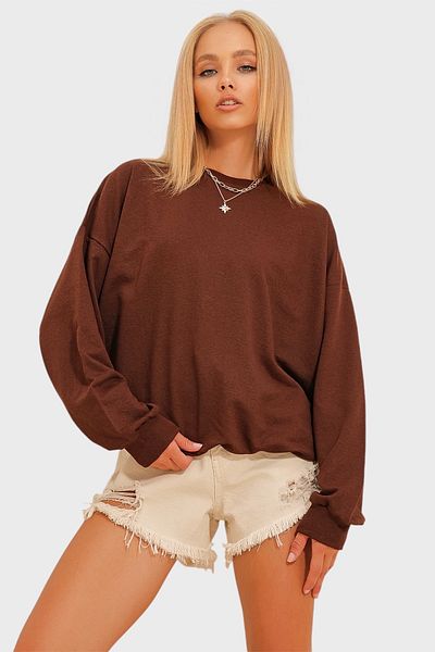 Trend Alaçatı Stili Bitterbraunes Oversize-Sweatshirt mit Rundhalsausschnitt für Damen ALC-669-001