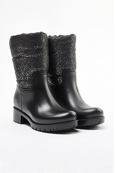 TRENDYOL SHOES Fekete fóliával nyomtatott nagy lány gyerek esőcsizma 
 TAKAW25BO00051