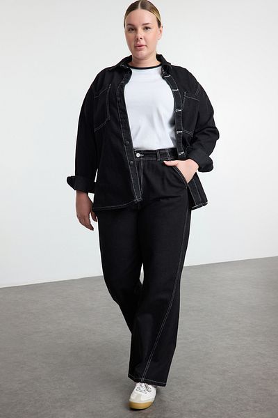 Trendyol Curve Schwarze Jeans mit hoher Taille und weitem Bein in Übergröße – mehr haltbar TBBAW25CJ00029