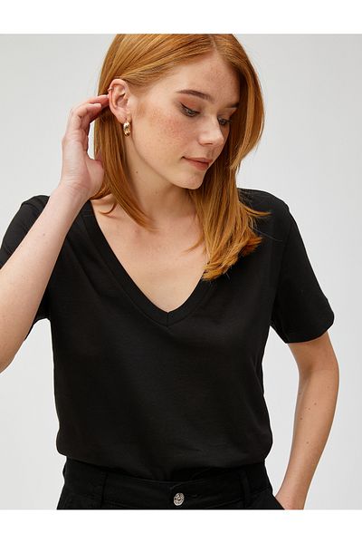 Koton Tricou de bază cu decolteu în V cu mânecă scurtă