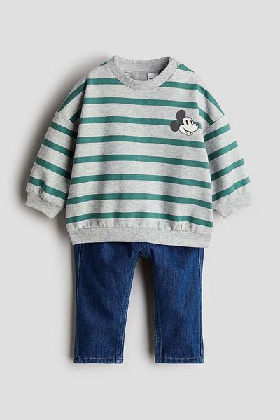 H&M 2-piece sweatshirt and joggers set