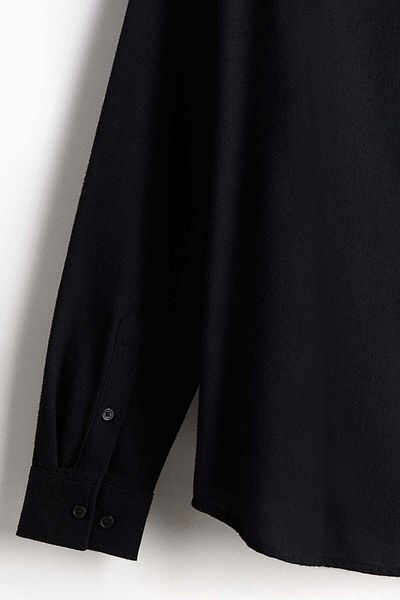 H&M قميص فلانل بقصّة عادية