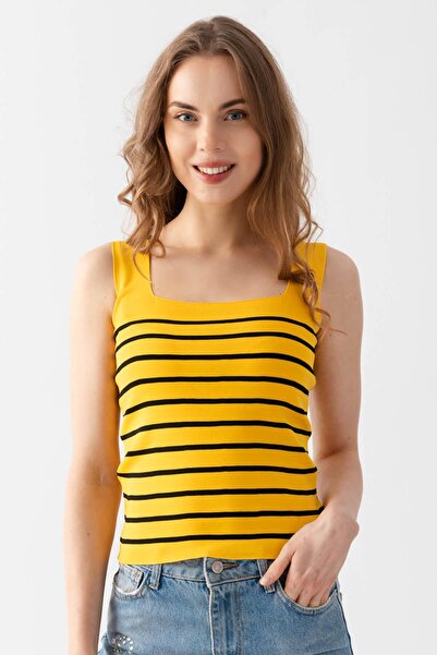 Irmak Kerekli Yellow-Black Square Collar Collar Knitwear - Women's Athlete Kn...