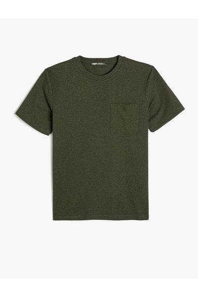 Koton T-Shirt με υφή Crew Neck Basic - Λεπτομέρειες τσέπης, κοντό μανίκι