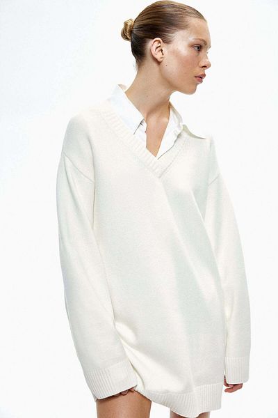 H&M Knitted V-neck dress