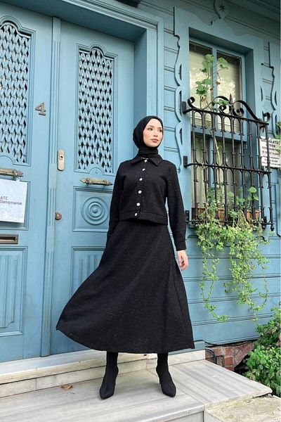 Lamia Giyim Black Tweed Hijab - Glitter and Button Set