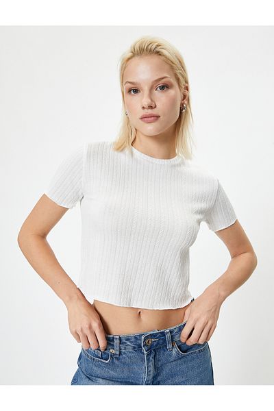 Koton Základní texturované tričko Crew Neck s krátkým rukávem