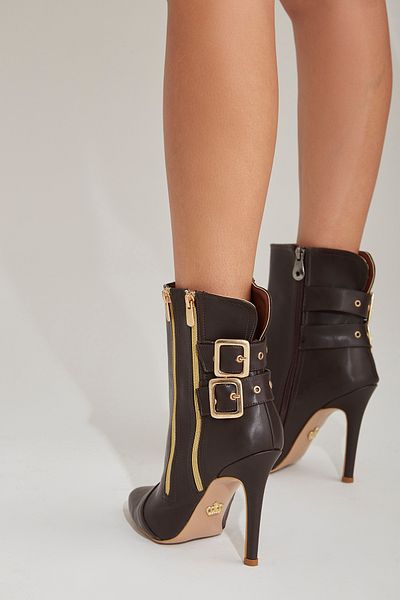 AYAKKABI PRENSİ Oasis - Stylish Design with Buckle Detail