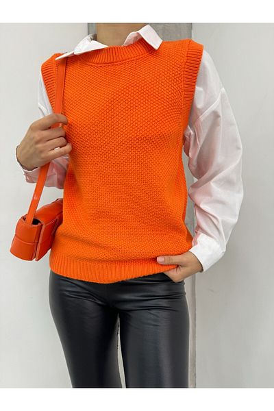 Modamorfo Orange Solid Brass Knit Crew Neck Sweater
