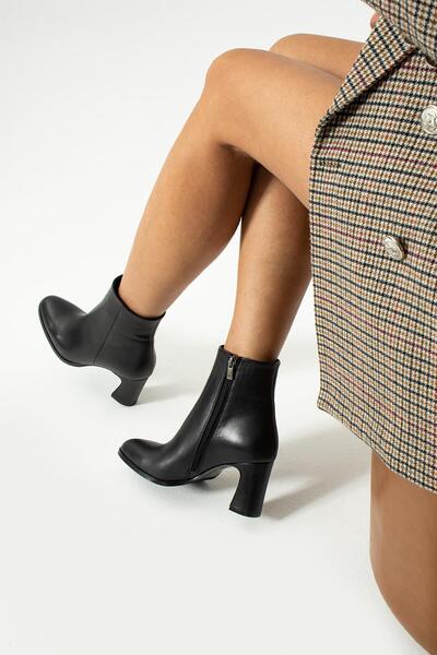 FOLLİNİ Μαύρα γυναικεία μποτάκια από γνήσιο δέρμα