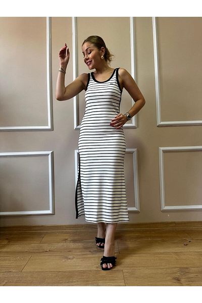Size Özgü Rochie ecru cu dungi laterale