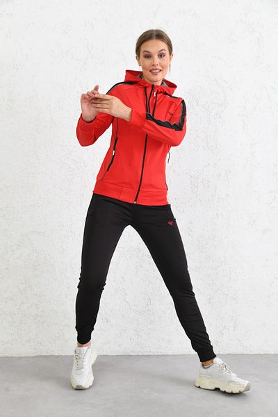 Cramp Spor Garni Piping Detail Red Diver Tracksuit Set on the Sleeve