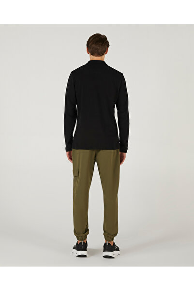 SKECHERS Ανδρικό μπλουζάκι με μαύρο πόλο λαιμόκοψη - M Polo Casual Comfort, μακρυμάνικο S 242198 -001