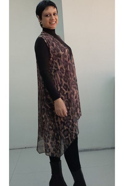 Mertcan Butik Καφέ μαύρο λεοπάρ φόρμα casual ασύμμετρο μεταξωτό γιλέκο από τούλι