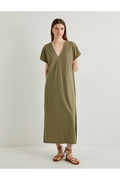 Koton Langes Kleid V-Ausschnitt Kurzarm Schlitz Viskosemischung Bequemer Schnitt