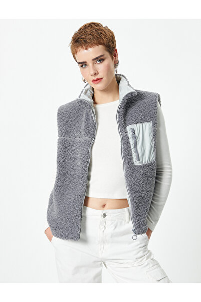 Koton Λούτρινο γιλέκο με τσέπη με φερμουάρ Λεπτομερής αντίθεση χρώματος γιακά