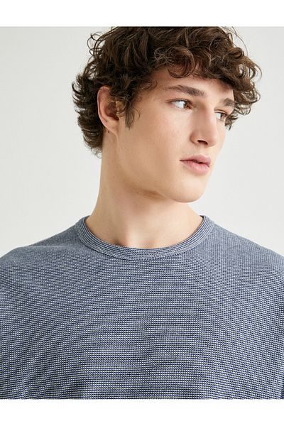 Koton Tricou supradimensionat cu mânecă scurtă cu etichetă cu decolteu turnat