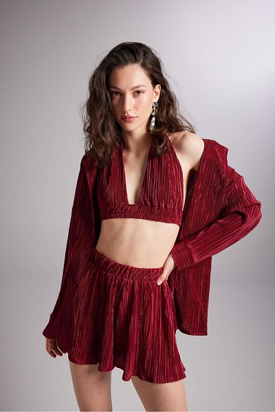 HOLLY LOLLY Comfy Oversize Shirt with Button Closure Claret Red