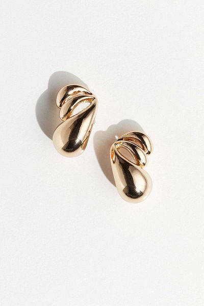 H&M Sculptural earrings