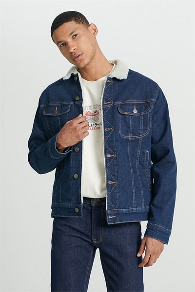 Lee Dunkelblaue Sherpa-Jeans – Jeansjacke mit normaler Passform