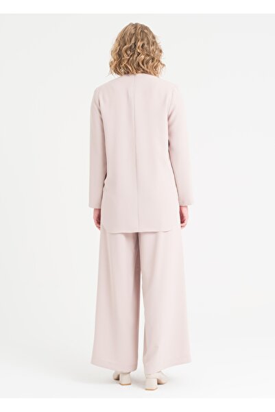 Armağan Yakası Pile Detaylı Pantolonlu Takım