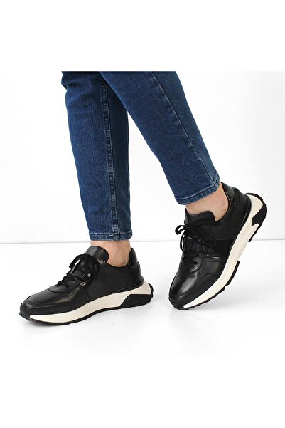 Celal Gültekin Erkek Siyah Bağcıklı Kalın Tabanlı Deri Sneaker