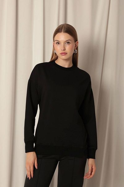 Lukas Two Thread Fabric Women's Black Sweat