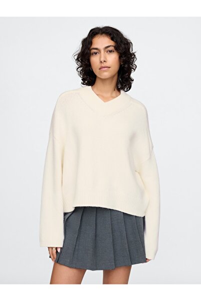 GAP Kadın Kırık Beyaz CashSoft Oversize V Yaka Kazak