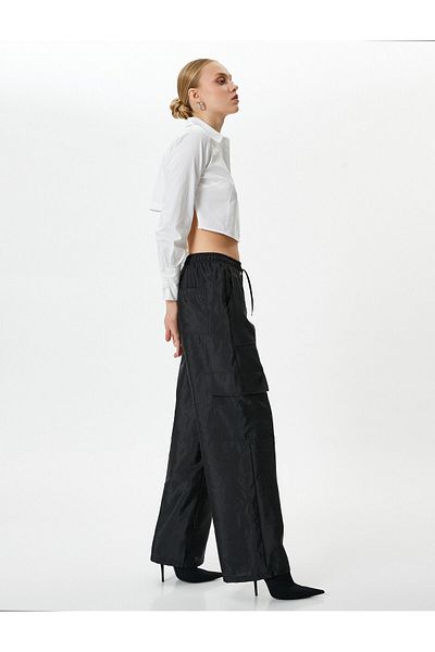 Koton Fallschirmhose mit geradem Bein, Cargotasche und Spitzenbund