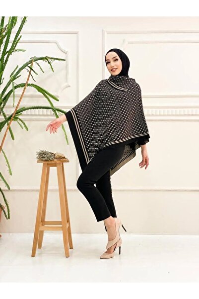 sportiness Women's Polka Dot Patterned Triangle Poncho