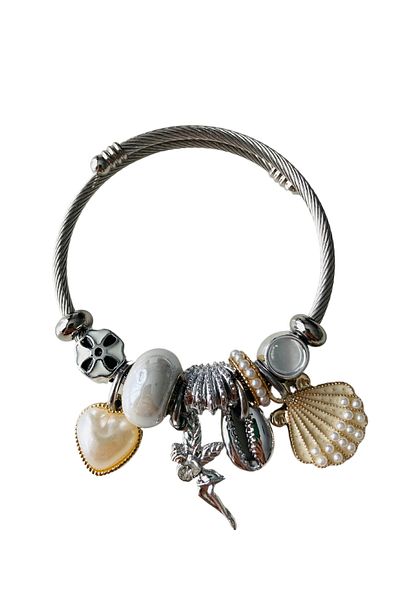 Tupek Store Steel Bracelet with Seashell Charm