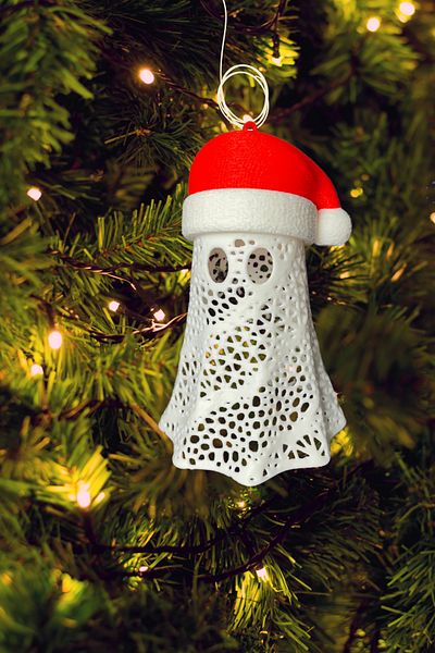 woof things Casper with Christmas Hat 13 cm Christmas Pine Tree Ornament Special Tree Ornament White Flamboyant Christmas Ornament