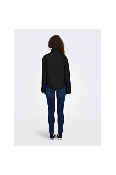 ONLY 15292665 ONLSAGA QUILTED SHORT JACKET CC OTW