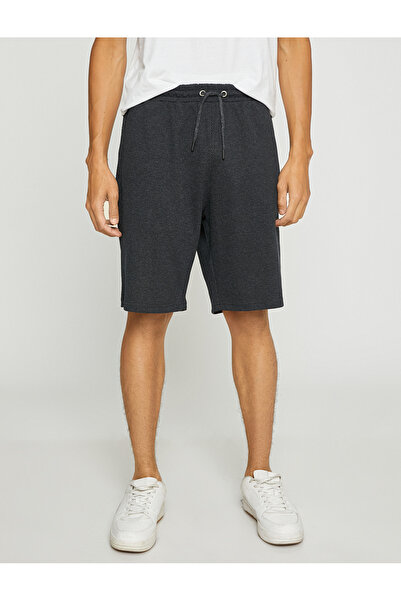 Koton Základní šortky s krajkovým pasem Slim Fit kapsovým detailem