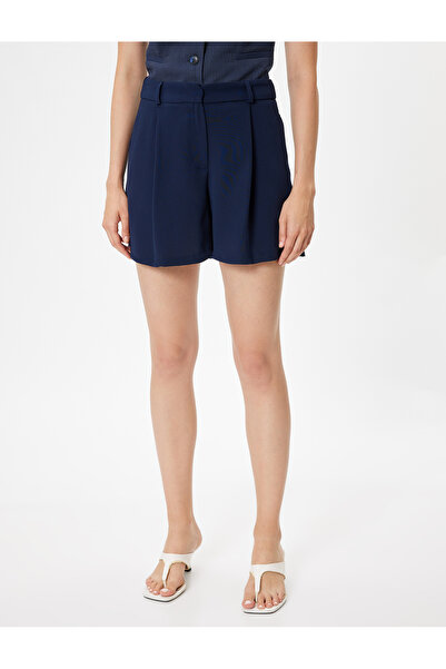 Koton Στάνταρ μίνι σορτς μέσης - Τσέπες και λεπτομέρεια πιέτες