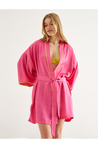 Koton Σατέν ρόμπα ζωσμένη στη μέση Λεπτομερείς σωληνώσεις