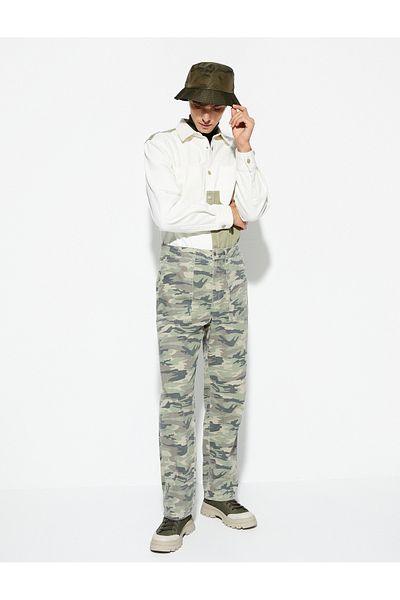 Koton Camouflage-Hose mit Knöpfen und Taschendetail
