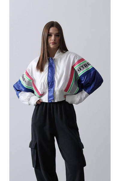 Klein Beyaz Oversize Yazılı İnce Bomber Ceket