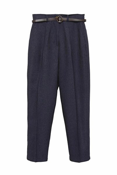 Quzu Kadin Lacivert Quzu Kemerli Havuç Pantolon Pantolon 20K70651-Lacivert